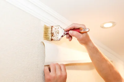Pose de papier peint à Authevernes — revêtements muraux et toiles de verre